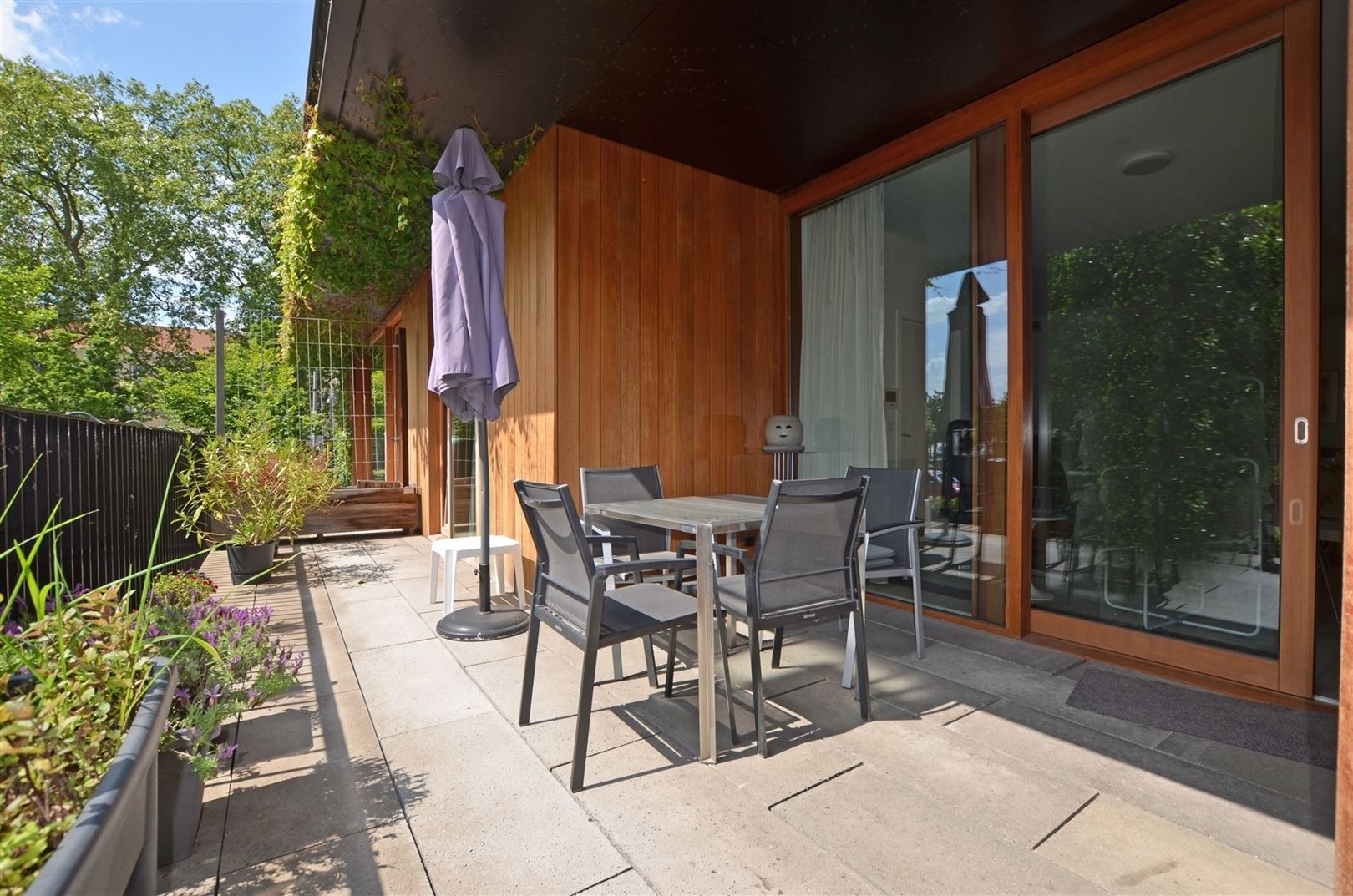 Investeringspand: verhuurde serviceflat in ‘Clarenhof’ - foto 1