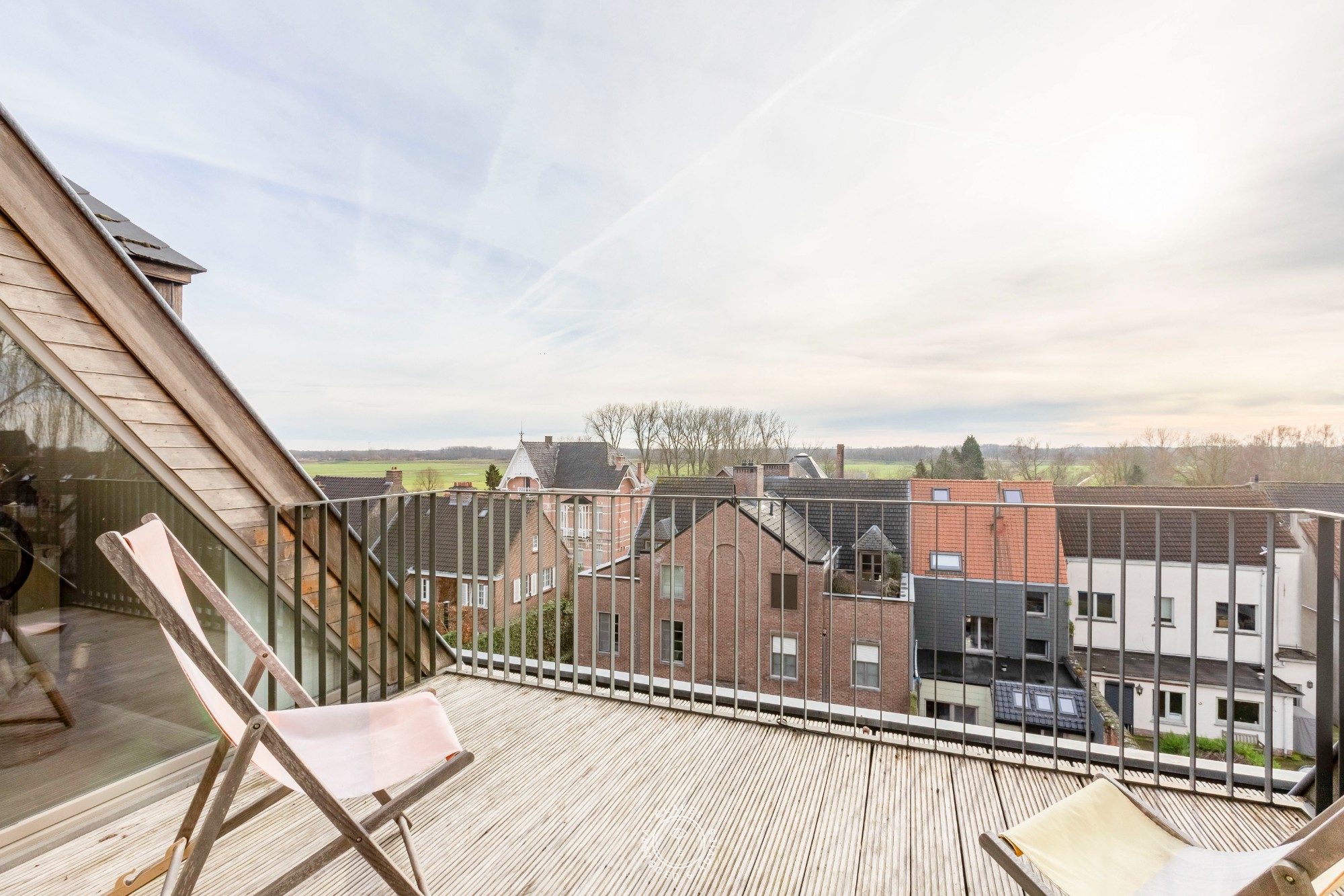 Ruim en stijlvol duplex appartement met zonovergoten terrassen - foto 4