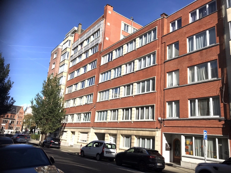 appartement 1 chambre avec balcon à proximité de l'ULB - au 2° étage - foto 1