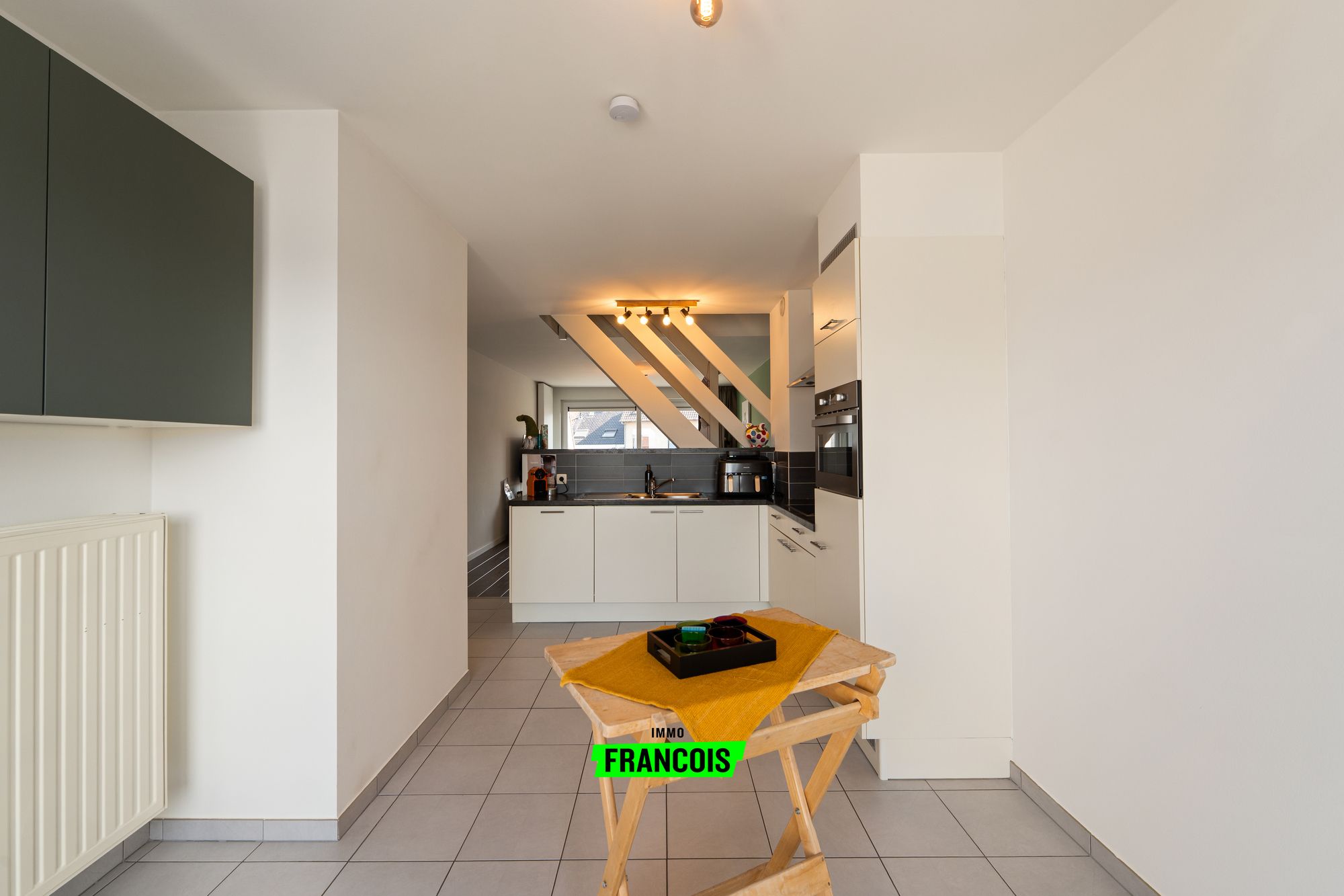 Instapklaar duplex appartement met 2 slaapkamers, zonnige terrassen en garage-optie te Gistel - foto 5