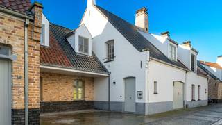 Deze charmante woning (bj 2021) gelegen in de verkaveling ''De Voute'' te Ramskapelle combineert ruimte, rust en een hoogwaardige afwerking.De...