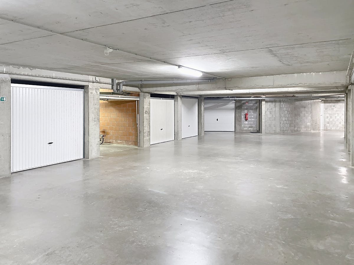 Garage box (16 m²) for sale near Ster Der Zee in Koksijde. - photo 5