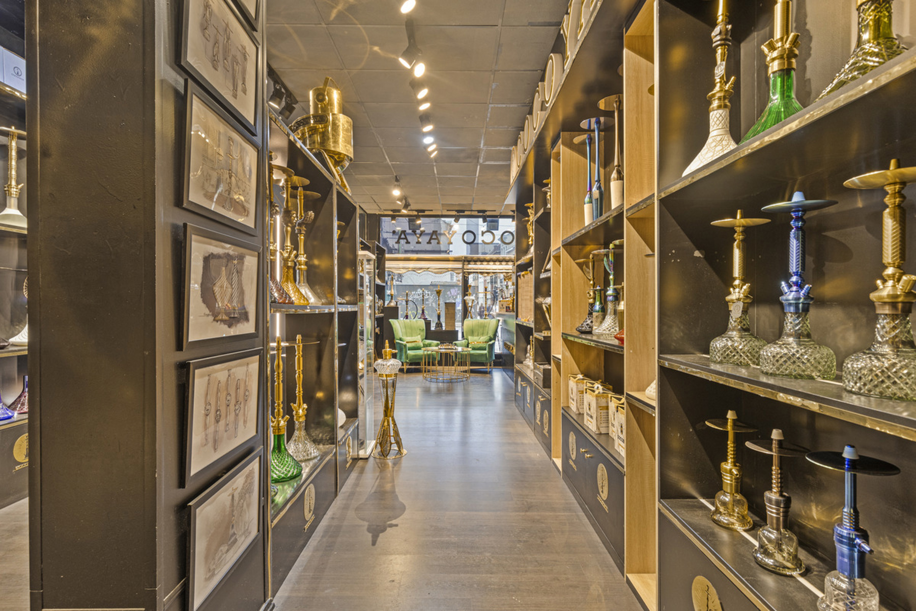 Commercieel gelijkvloers met een mega ruime opslagplaats!  - foto 2