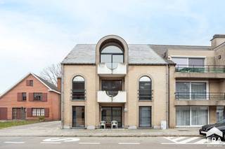 Ben je op zoek naar een opbrengstgebouw met verhuurde appartementen in Aalst? Lees dan zeker verder!Dit appartementsgebouw bevindt zich op een...