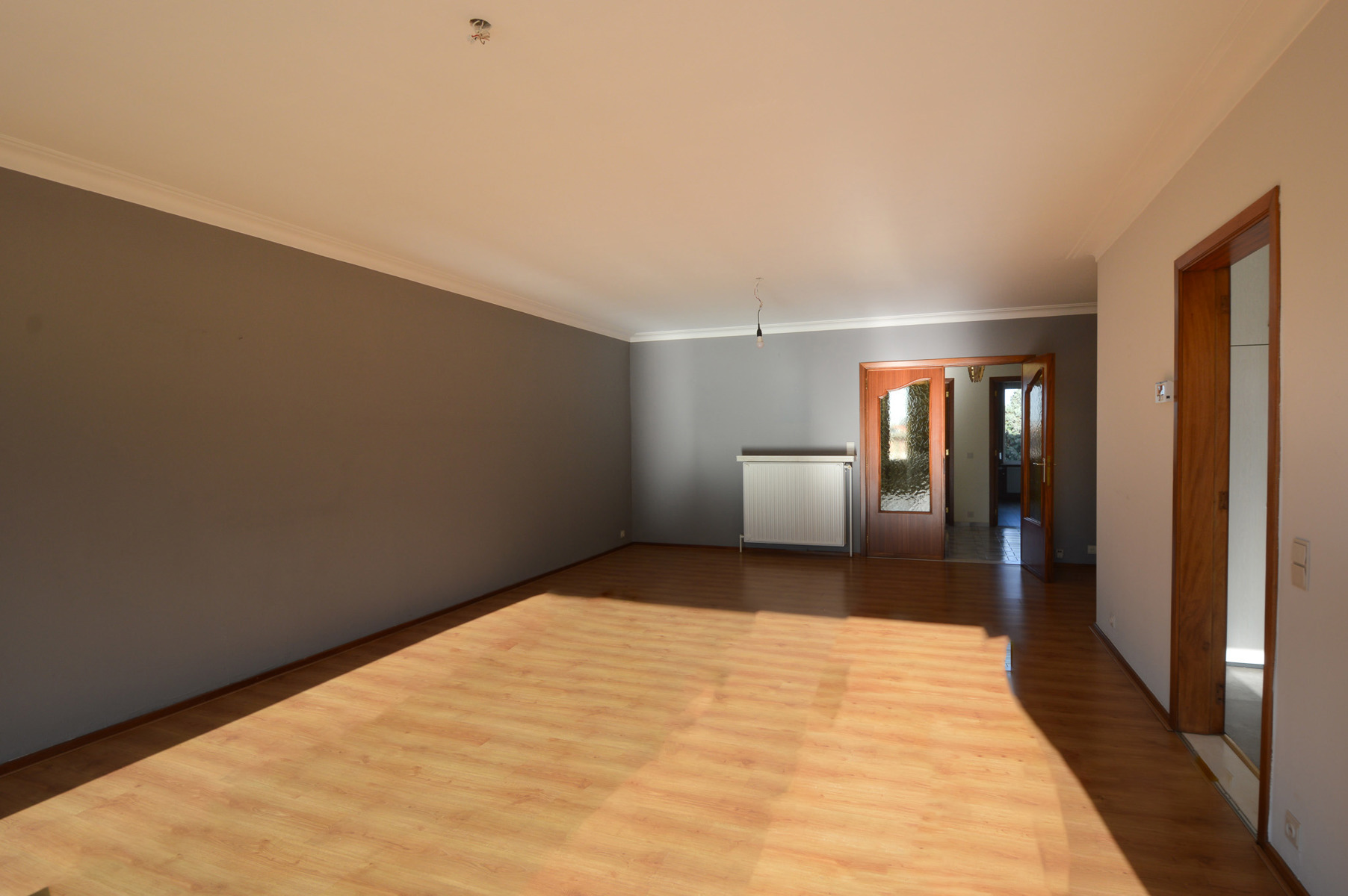 APPARTEMENT MET 2 SLAAPKAMERS EN GARAGE, MET ZICHT OP PARK - foto 4