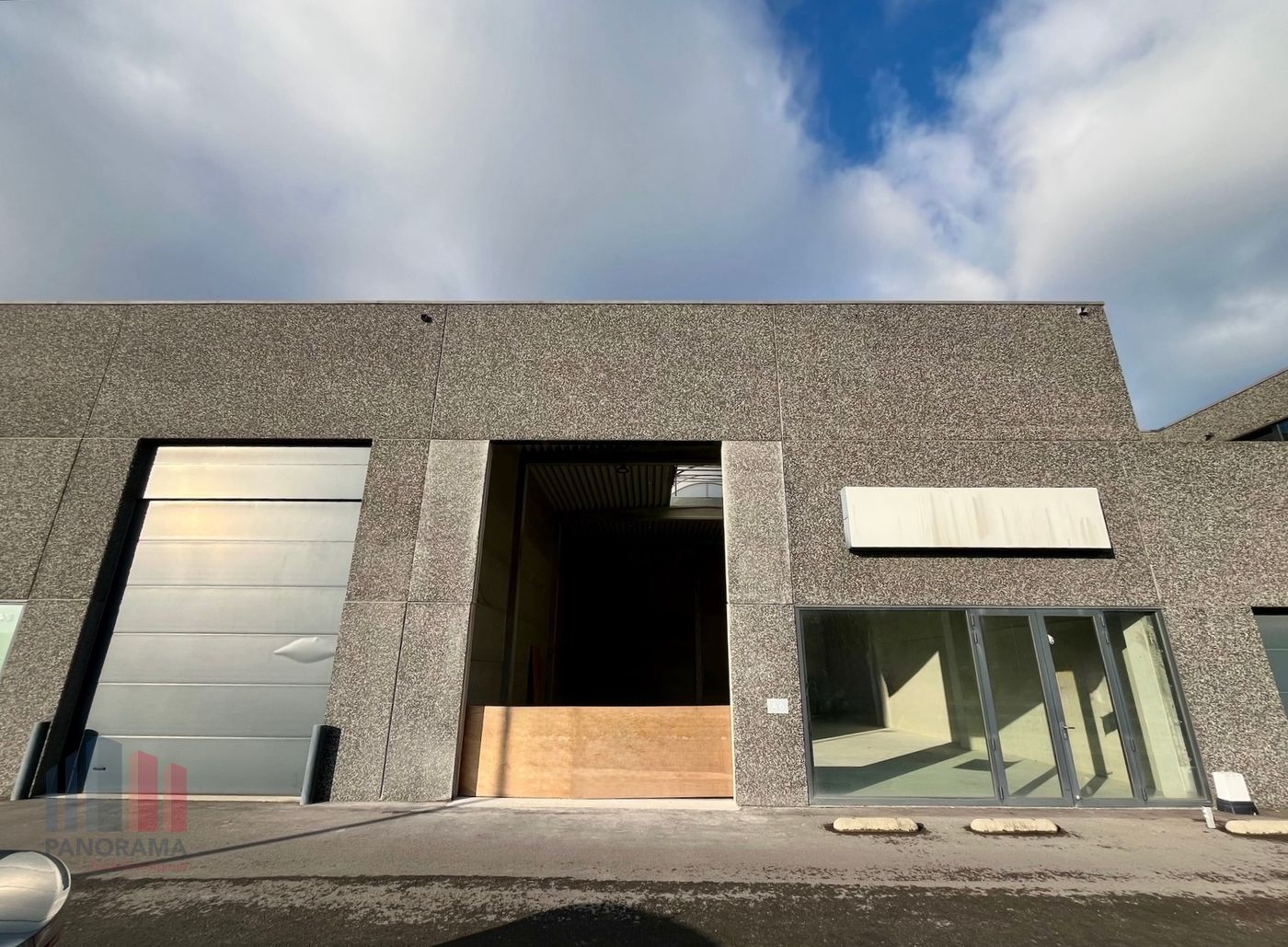 Nieuwbouw kmo unit te huur van 216 m², onmiddellijk beschikbaar! - foto 1