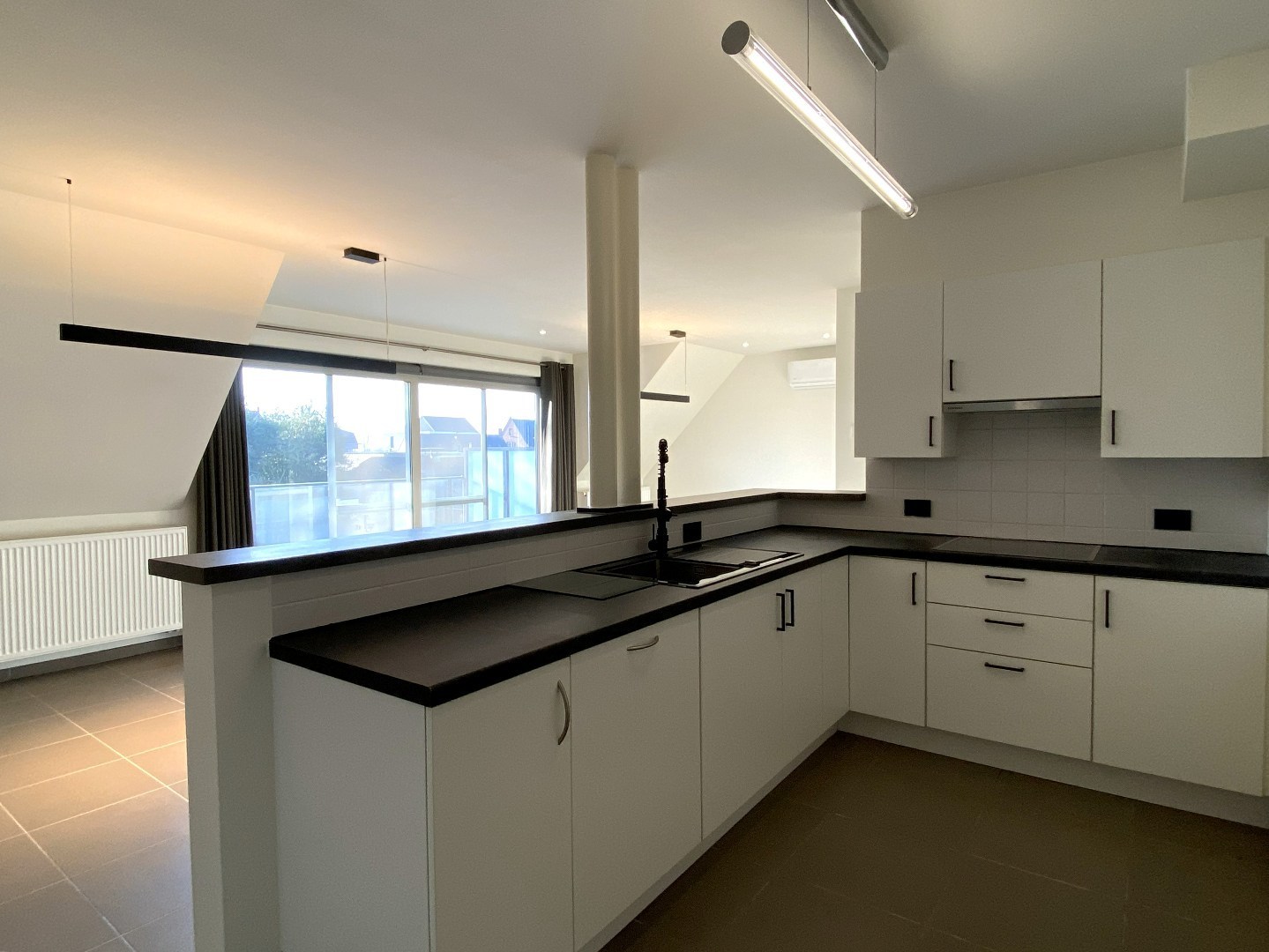 INSTAPKLAAR DAKAPPARTEMENT MET 2 SLPKS | TERRAS - foto 3