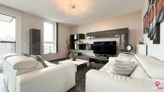 Dit prachtige appartement is gelegen aan de Hendrik Van Veldekensingel 35b Bus 5.02 in Hasselt. Dankzij de gunstige ligging naast het station...