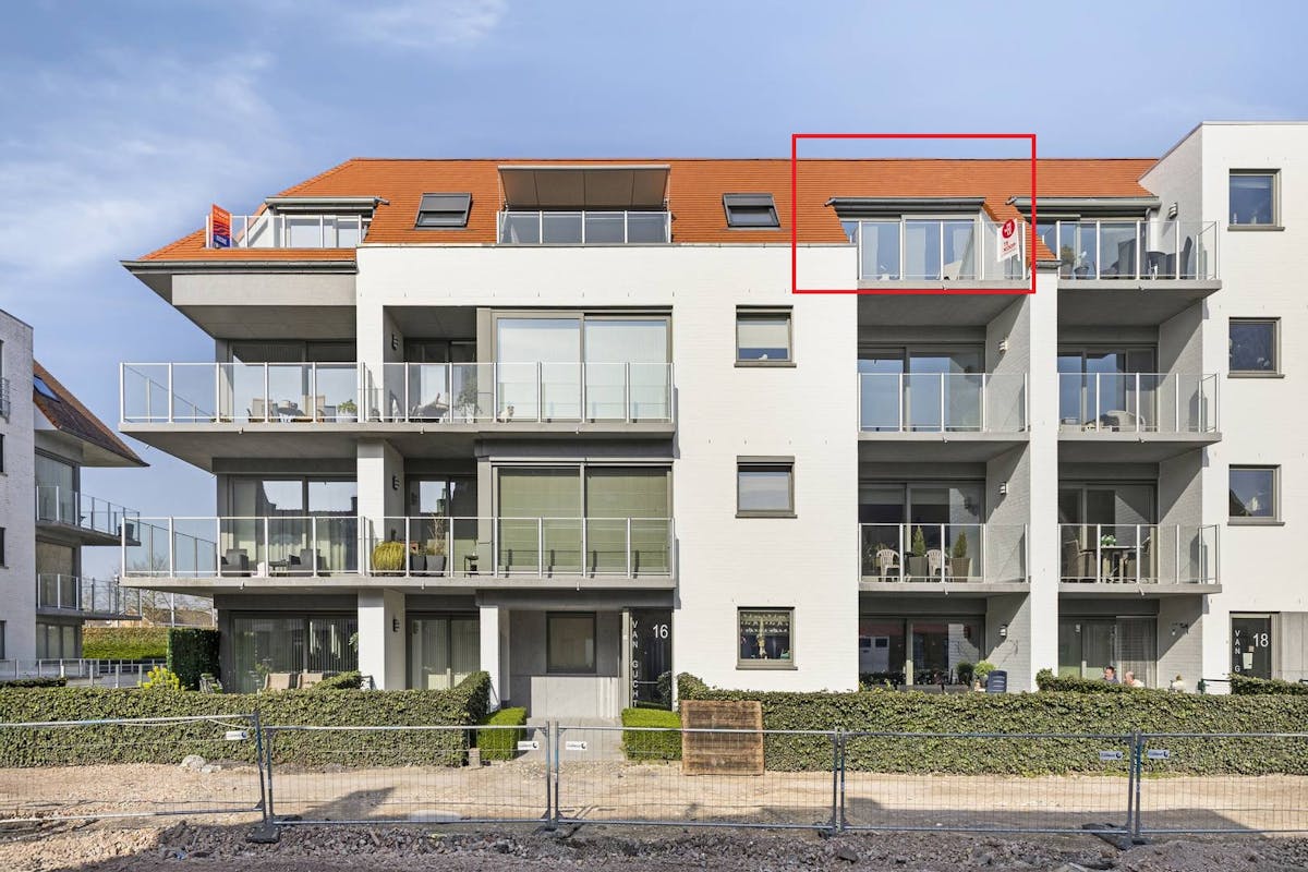 Lichtrijk appartement met 2 slaapkamers en twee terrassen. - foto 1