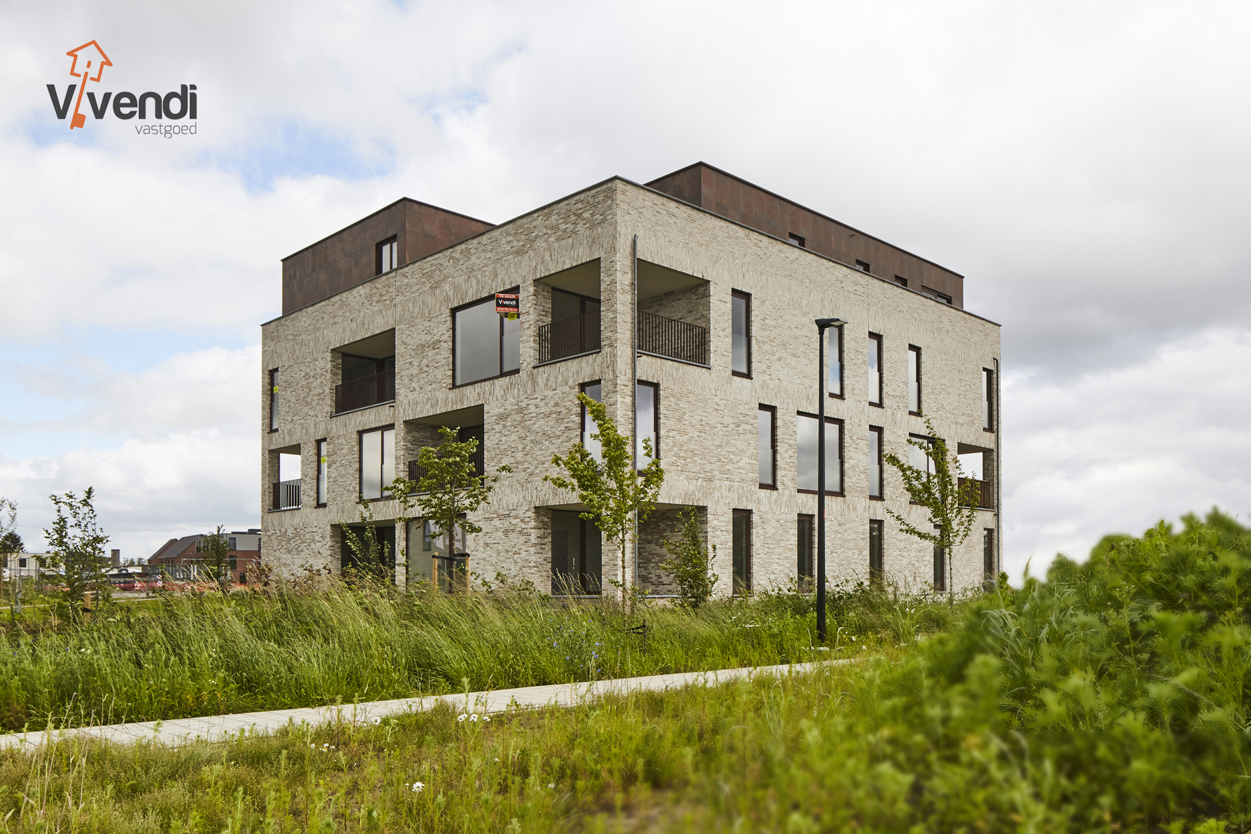 Gelijkvloers appartement van 110m² met 2slpk. - foto 3