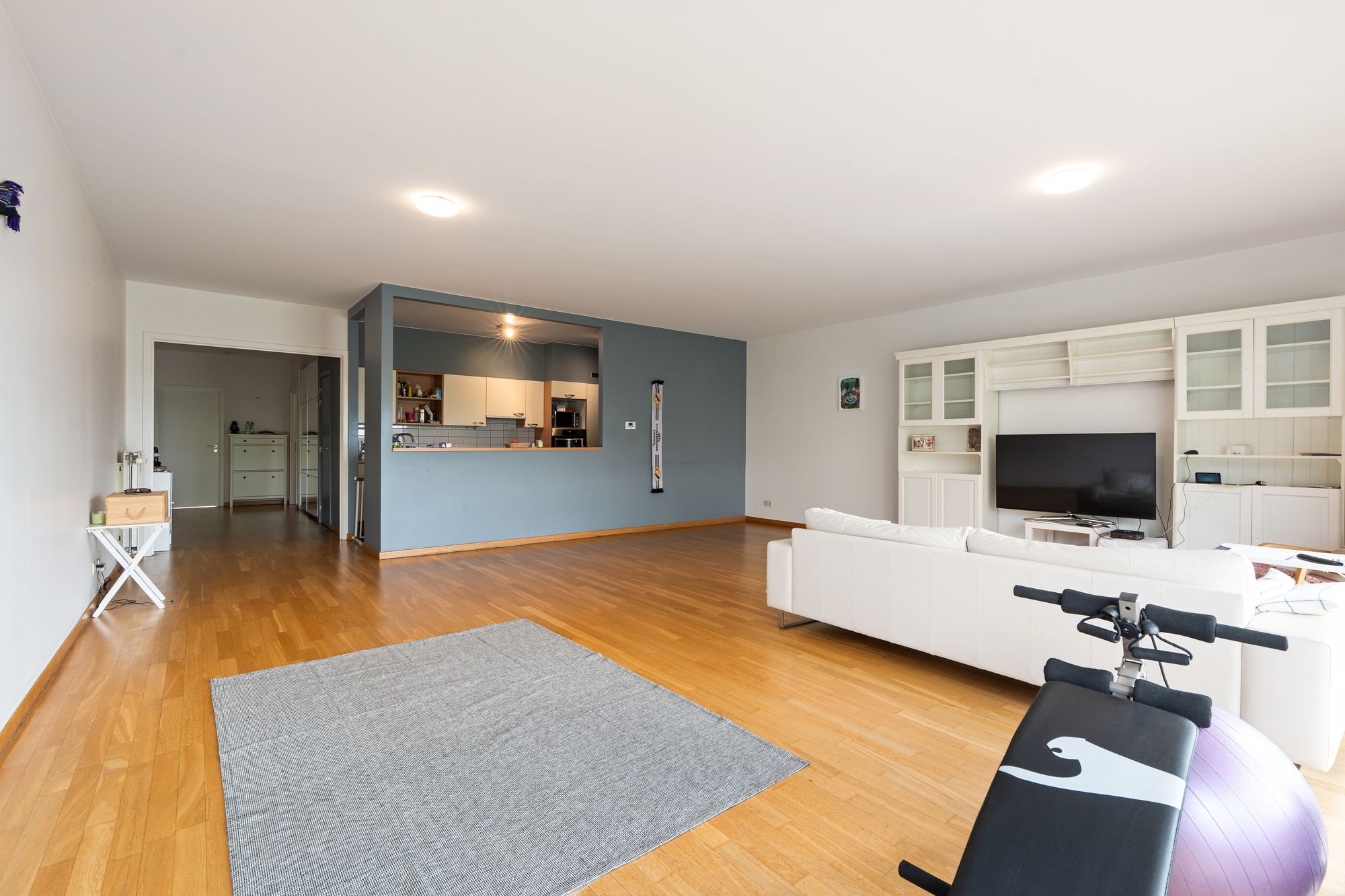 Modern appartement met 3 slaapkamers, 2 badkamers en groot terras in Elsene - foto 5