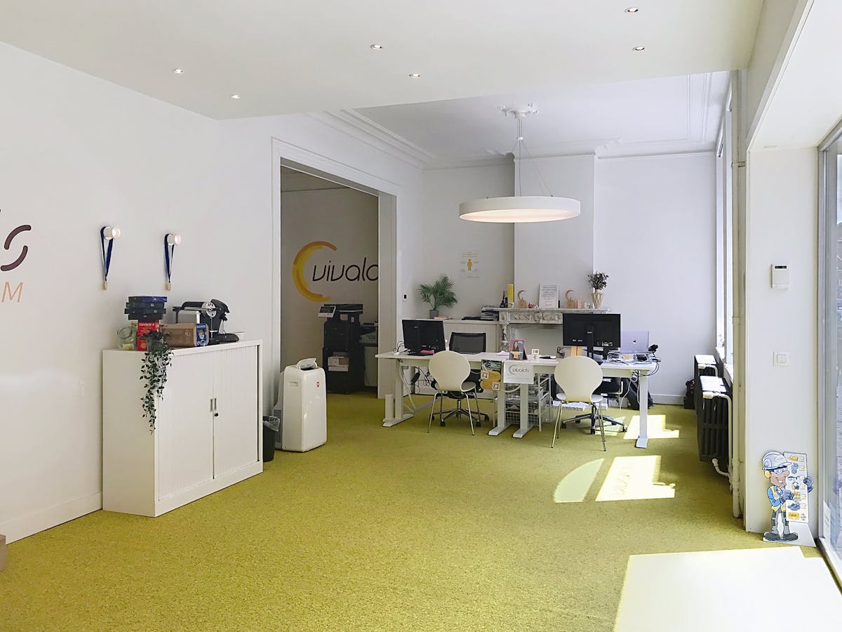 Bureaux ou locaux commerciaux prêts à emménager (130 m²) à louer dans la Rijselstraat - photo 3