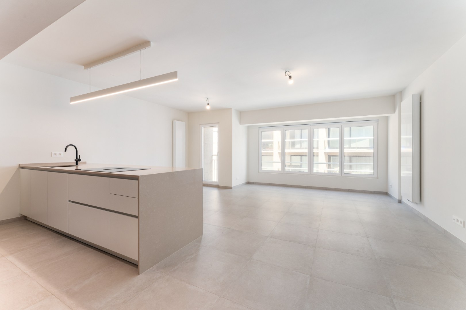 SCHITTEREND VERNIEUWD 2 SLPK APP MET ZIJDELINGS ZICHT OP ZEE - foto 1