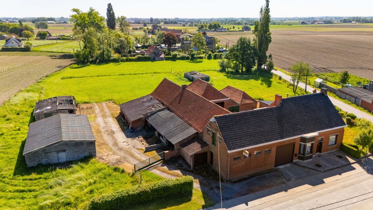 Hoeve op circa 2 ha te koop te Kortemark - foto 5