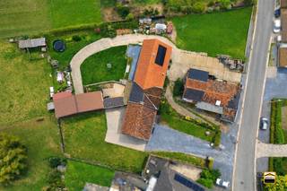 Stroopstokerij van Vrolingen met grotendeels gerenoveerde woning met6 slaapkamers en achterliggende loods op een mooi perceel van 35 are 21 ca.*GEEN...