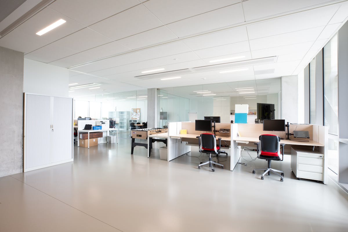 Exclusieve kantoorruimte op het Skyline Park Izegem - foto 2