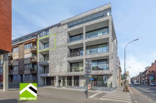 Op de derde verdieping van dit recent gebouw bevindt zich dit BEN-appartement (Bijna-Energie--Neutraal) met een bewoonbare oppervlakte van...