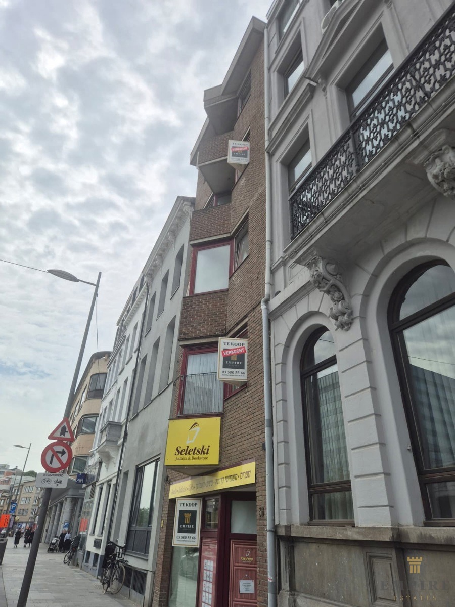 Commercial retail property for sale