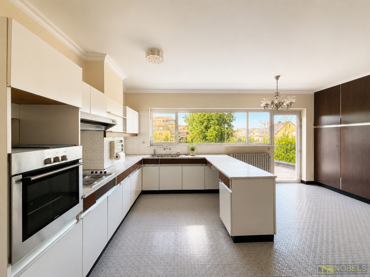 Te koop, solide opbrengsteigendom met 2 appartementen, garage en oprit te Brakel - foto 5