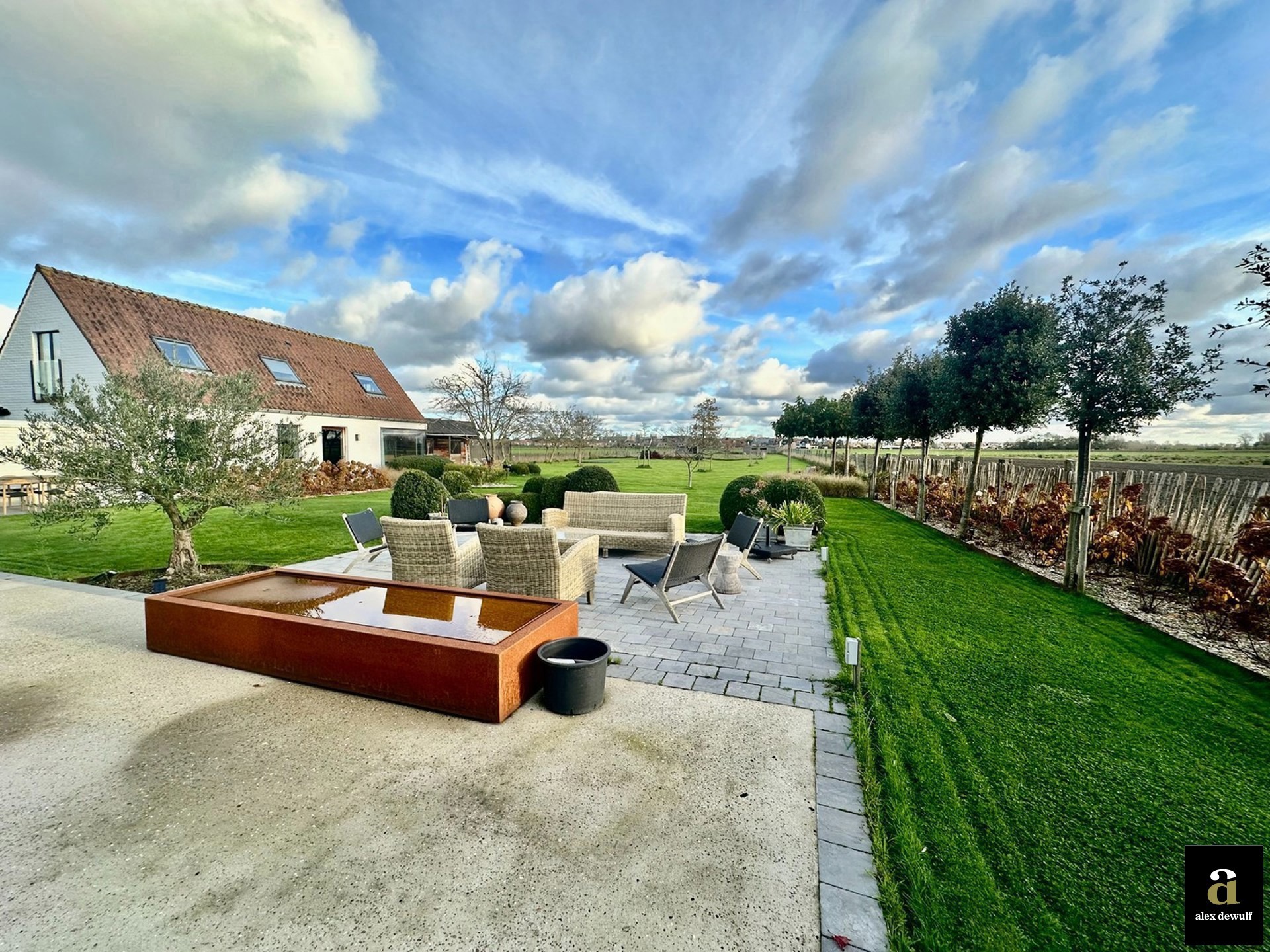 Charmante hoeve genietend van vergezichten op de velden in de natuur - foto 5