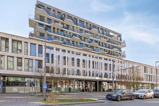 One bedroom assisted living home for sale on the Eilandje, a bustling neighborhood in Antwerp. Layout:- living space- open kitchen- bathroom...