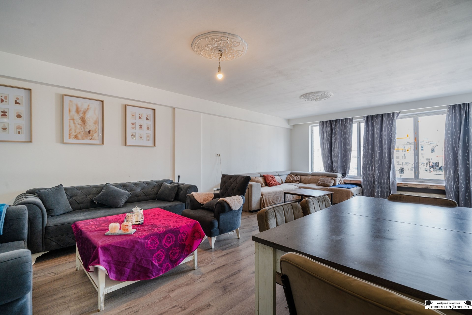 Te renoveren ruim appartement op toplocatie in Borgerhout! - foto 2