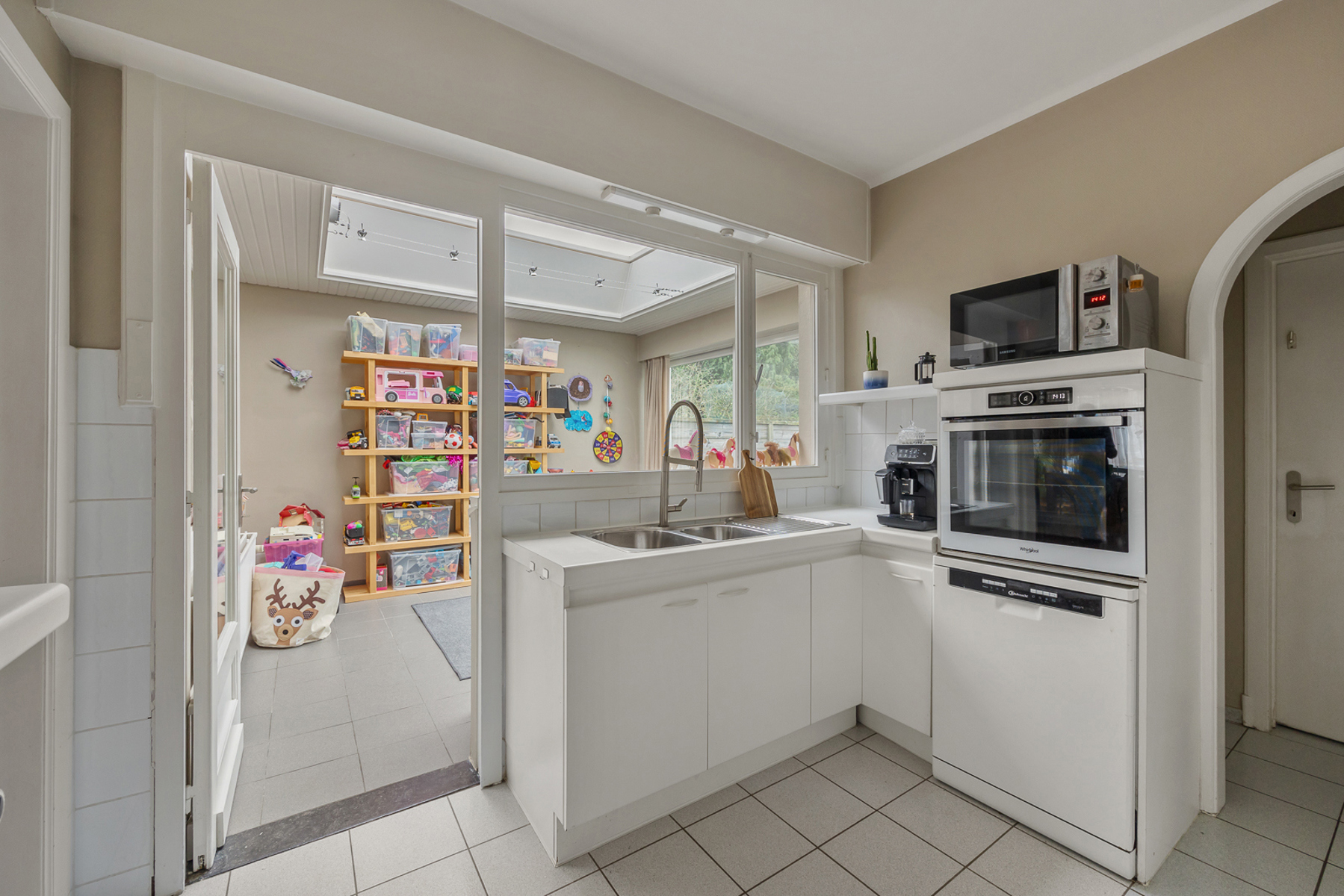 Ruime halfopen woning met grote tuin + carport - foto 5