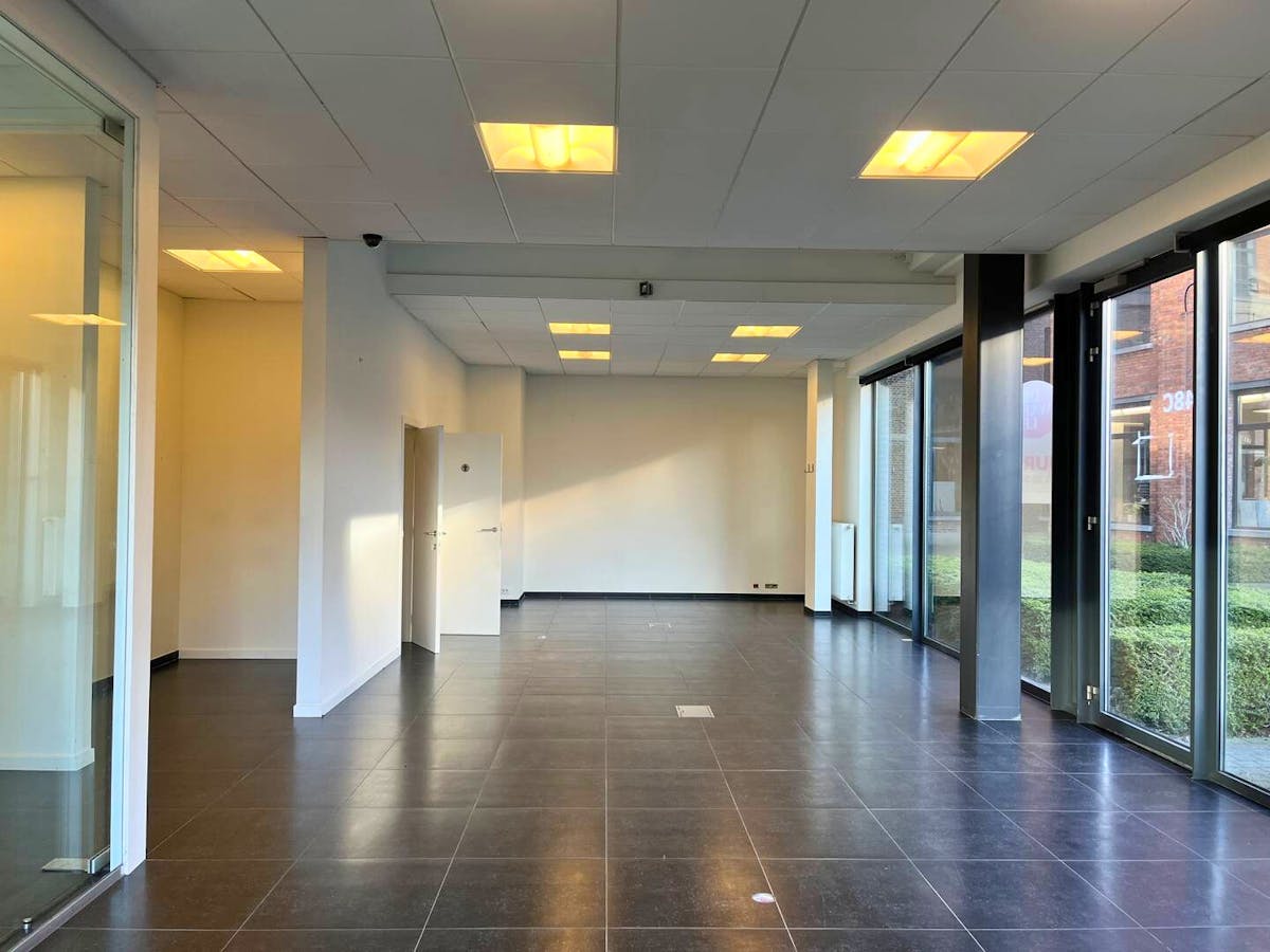 Instapklaar kantoor (ca. 120 m²) te huur in Gent - foto 2