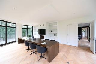 Commercial for rent in Brasschaat