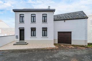 Gelegen in een rustige omgeving in Hélécine (Linsmeau), biedt dit enorme huis met 3 gevels een prachtig potentieel voor geliefden die op zoek...