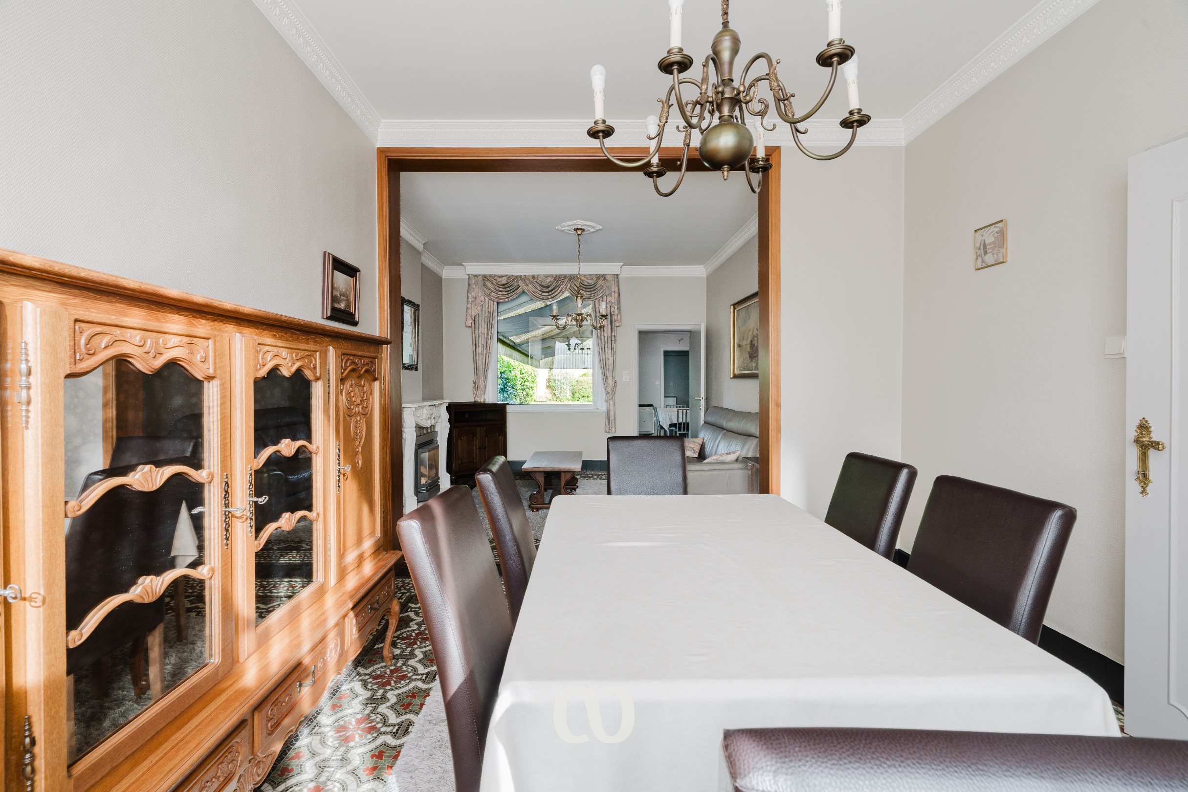Solid family home with 3 bedrooms, garage, and insulated attic in Eine. - photo 2