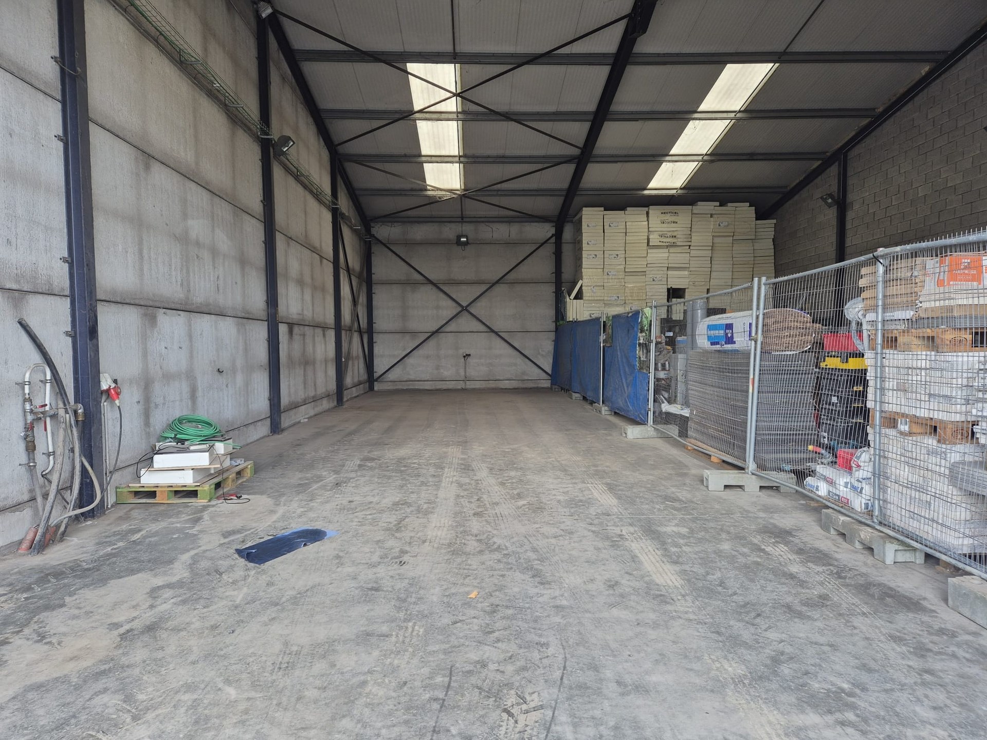 Commercial à louer à Kalken - photo 2