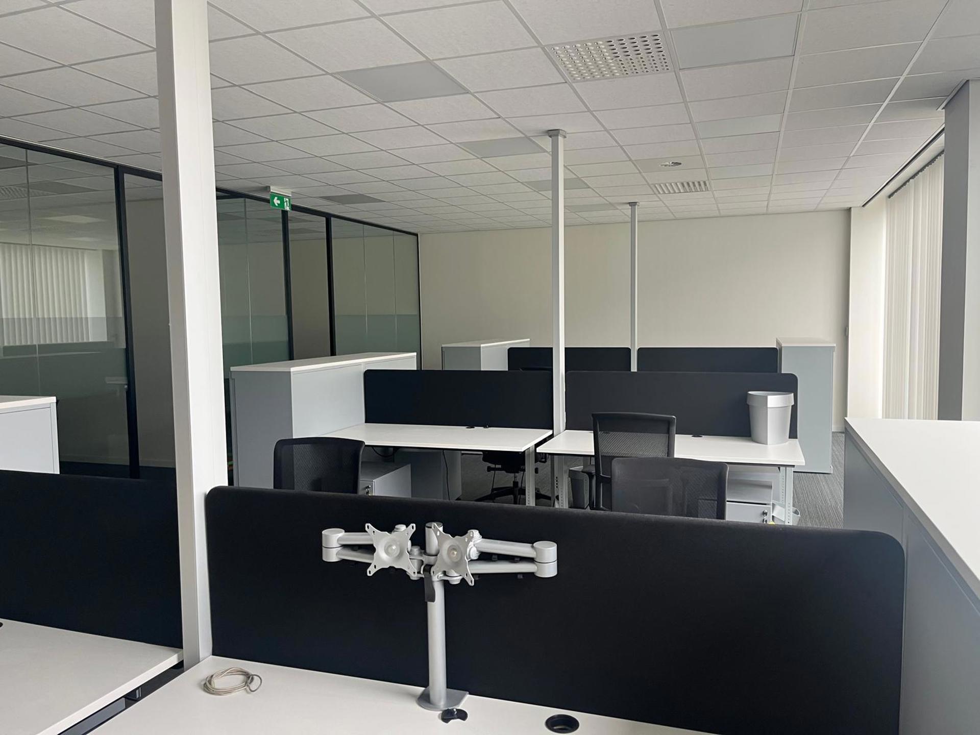 Mechelen: magazijn 4.320m² incl. modern kantoor 250m² - foto 5