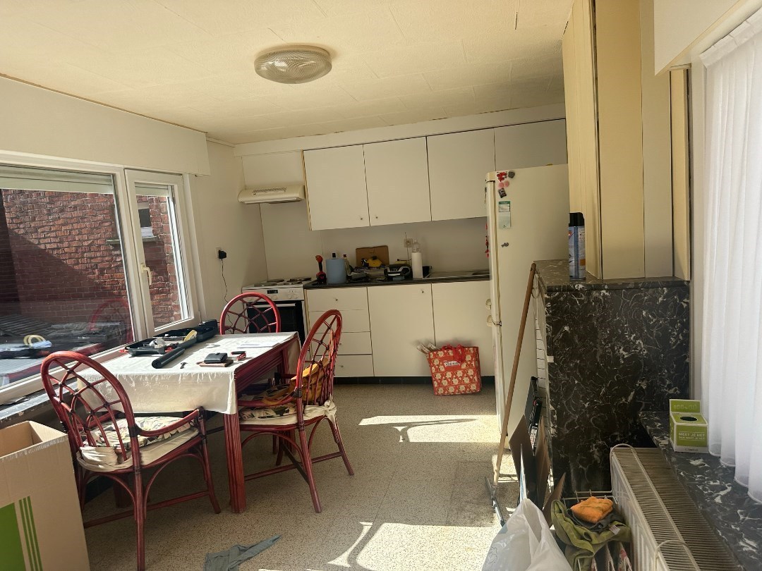 Verrassend ruime gezinswoning met garage, tuin en bijgebouw - foto 5