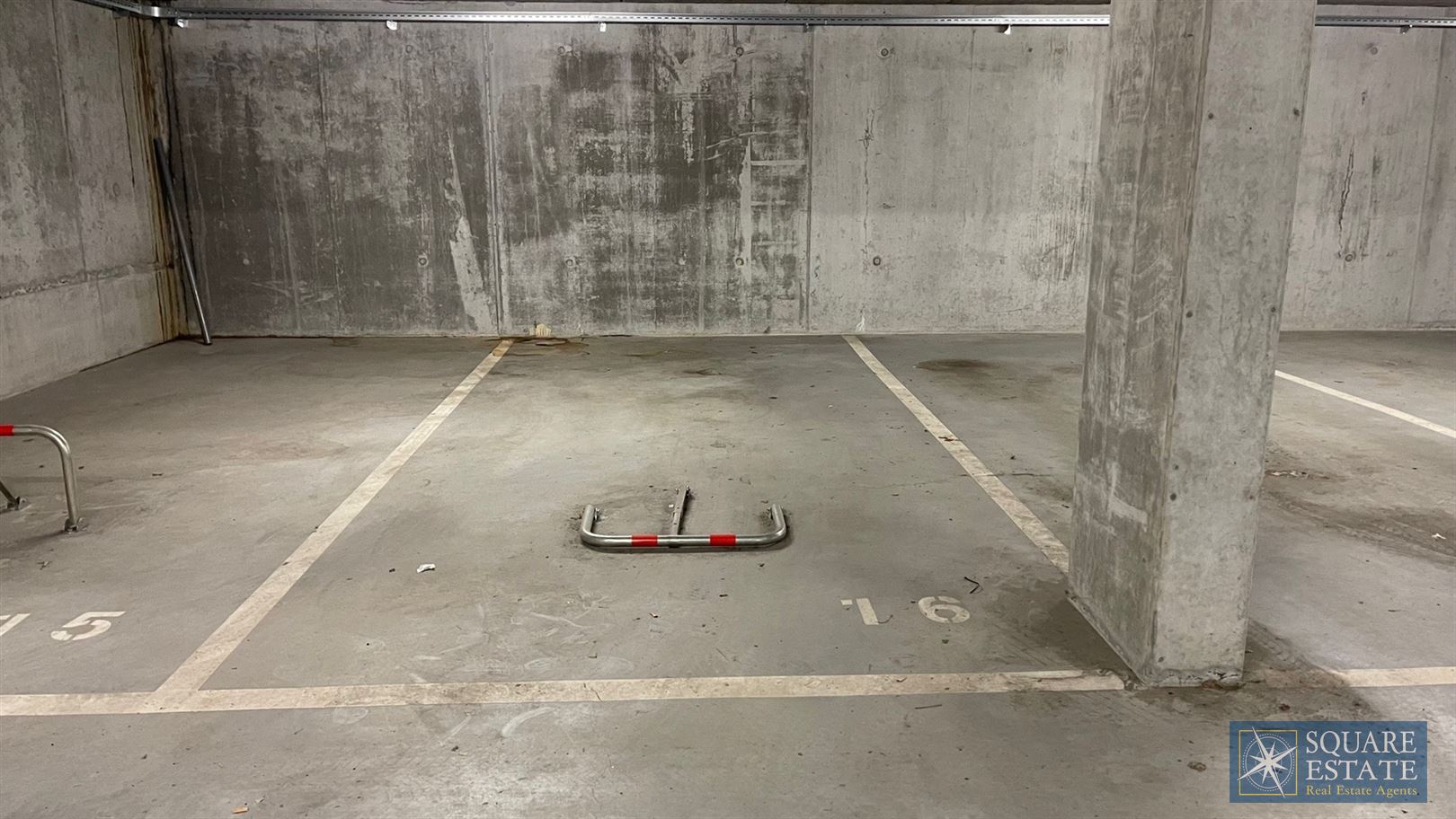 Garage/Parking - photo 2