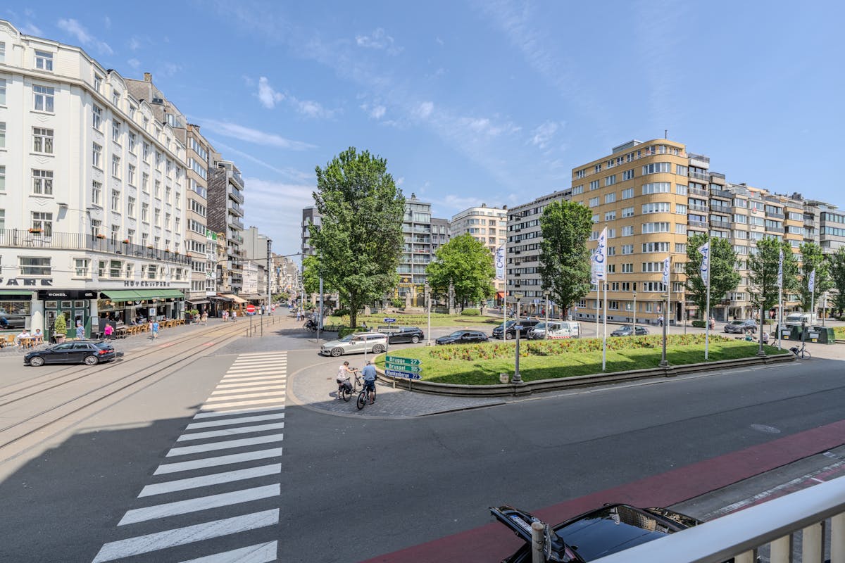 Lichtrijk hoekappartement te centrum Oostende - foto 1