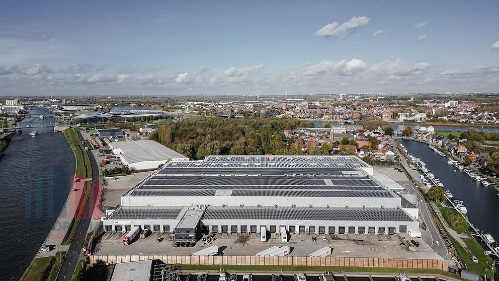 11.256  m² opslagruimte en 724 m² kantoorruimte nabij  A12 te Willebroek - foto 5