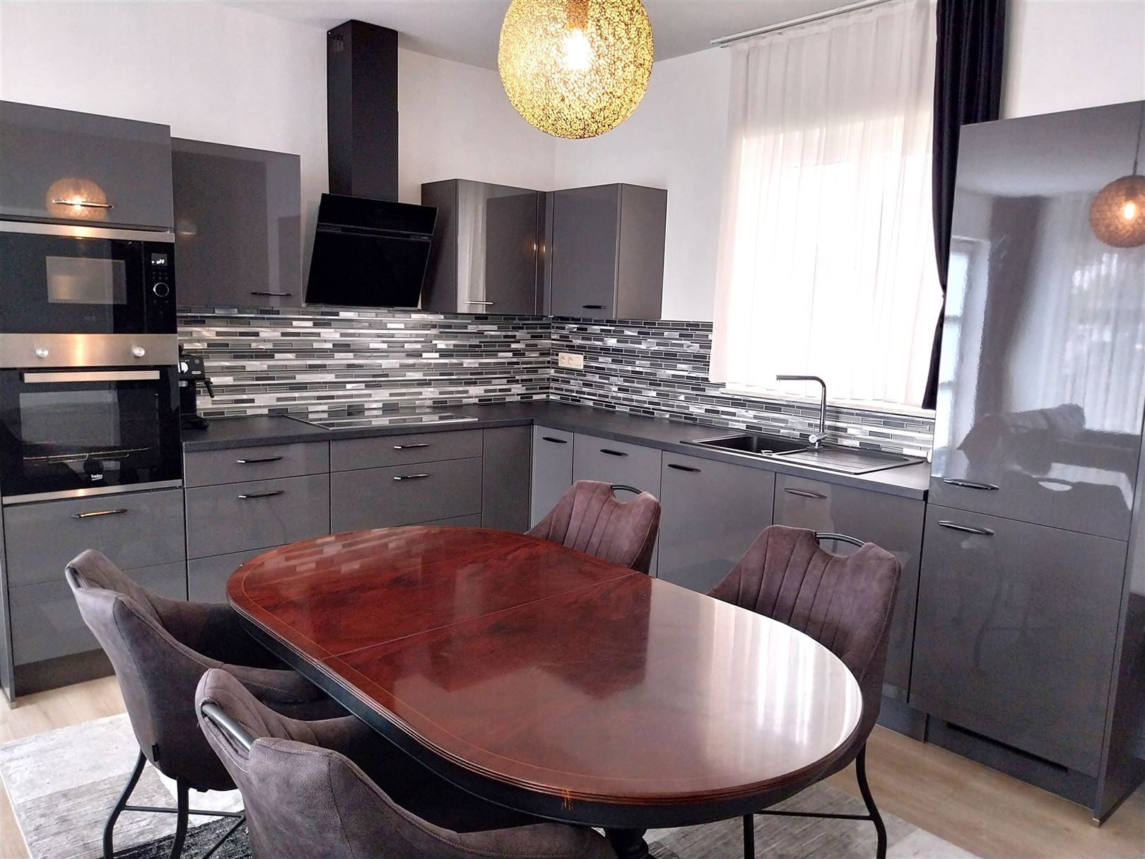 TE HUUR: Gemeubeld appartement met 1 slaapkamer! - foto 4