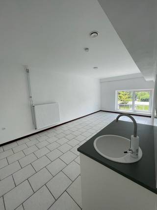 Opbrengsteigendom Te Huur – 6 Studio's met Gemeenschappelijke Ruimtes in Kasterlee Bent u op zoek naar een veelzijdig pand met...