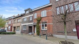 Welkom op de Wilgenstraat 7 te Hasselt.Deze gezellige stadswoning vinden we terug in Runkst, net buiten de kleine ring van Hasselt.De locatie biedt...