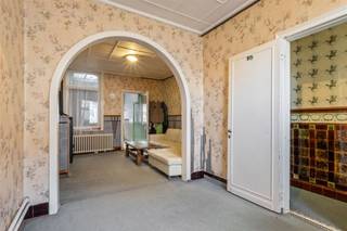 Te koop: Charmante woning in het hart van Menen Grondwetstraat 34Op zoek naar een betaalbare woning die u volledig naar eigen smaak kan inrichten?...