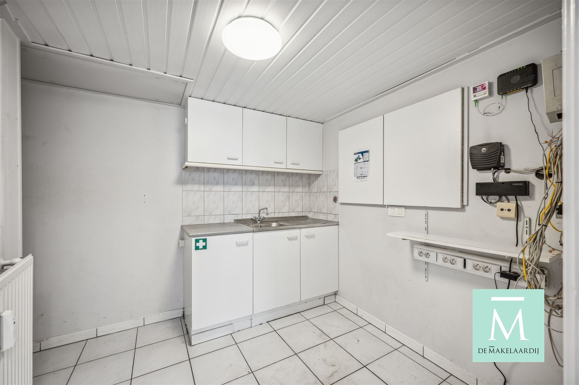 Kantoor/Winkel/handelsruimte te huur gelegen in het hartje van Mechelen - foto 5