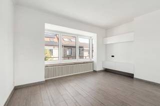 Halfopen woning met 3 slaapkamers te huur in De PanneOp zoek naar een comfortabele woning op een rustige locatie? Deze ruime en lichtrijke woning in...
