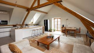 PLUSPUNTEN:+ woonoppervlakte: 122 m²+ 2 slaapkamers+ instapklaar en luxueus afgewerkt+ authentieke elementen behouden+ Bocholt centrum+ ondergrondse...