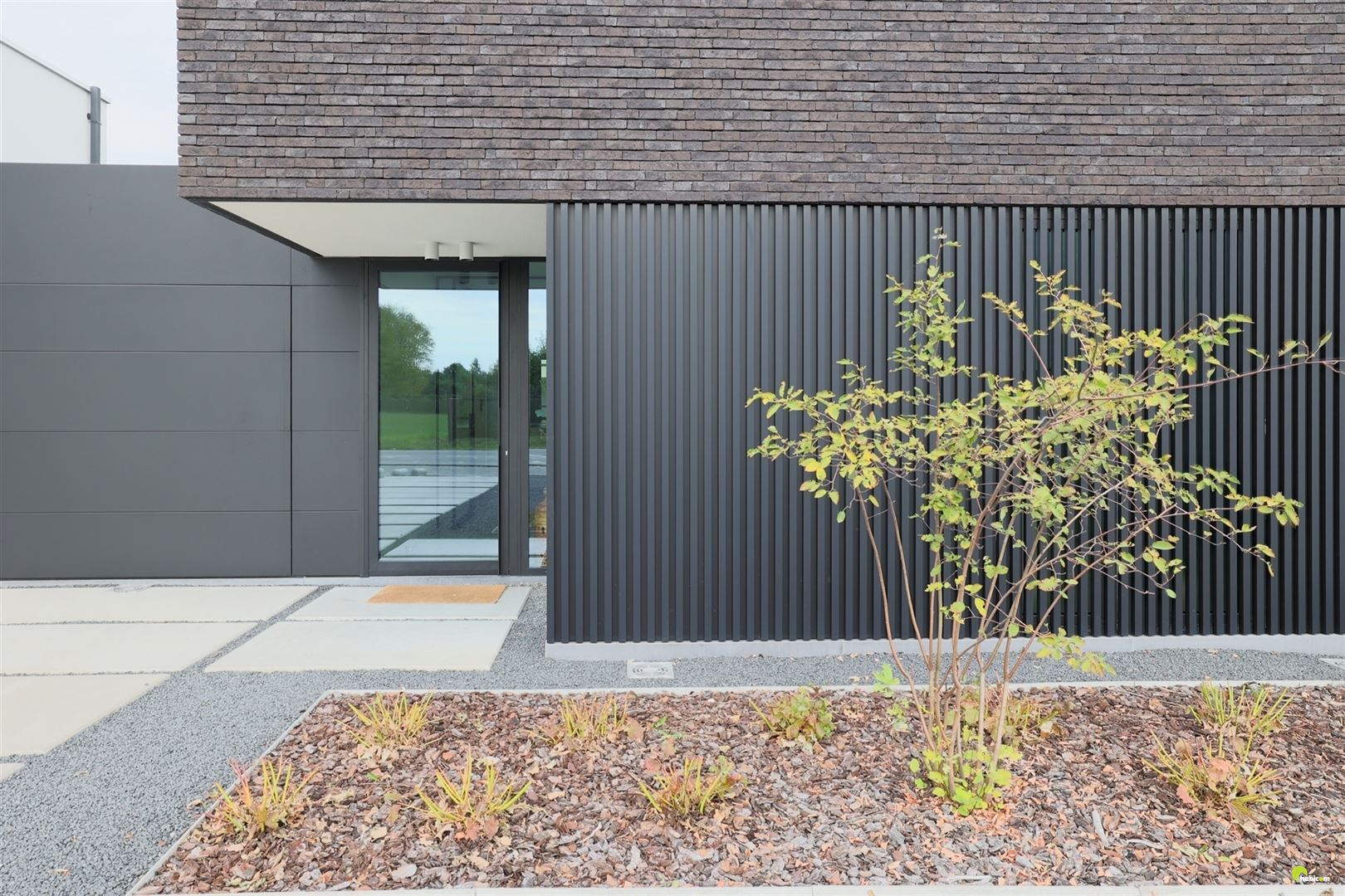 Recente BEN-woning met zwembad en vrij zicht - foto 3