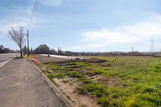 Op een strategisch gelegen perceel van ca. 45 are bieden wij deze interessante projectgrond bestaande uit 8 bouwpercelen aan.In Hartje Halle.De...