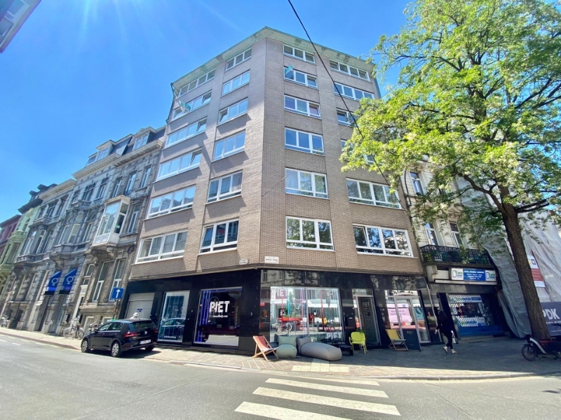 ONDERGRONDSE PARKEERPLAATS GELEGEN IN CENTRUM GENT - foto 1