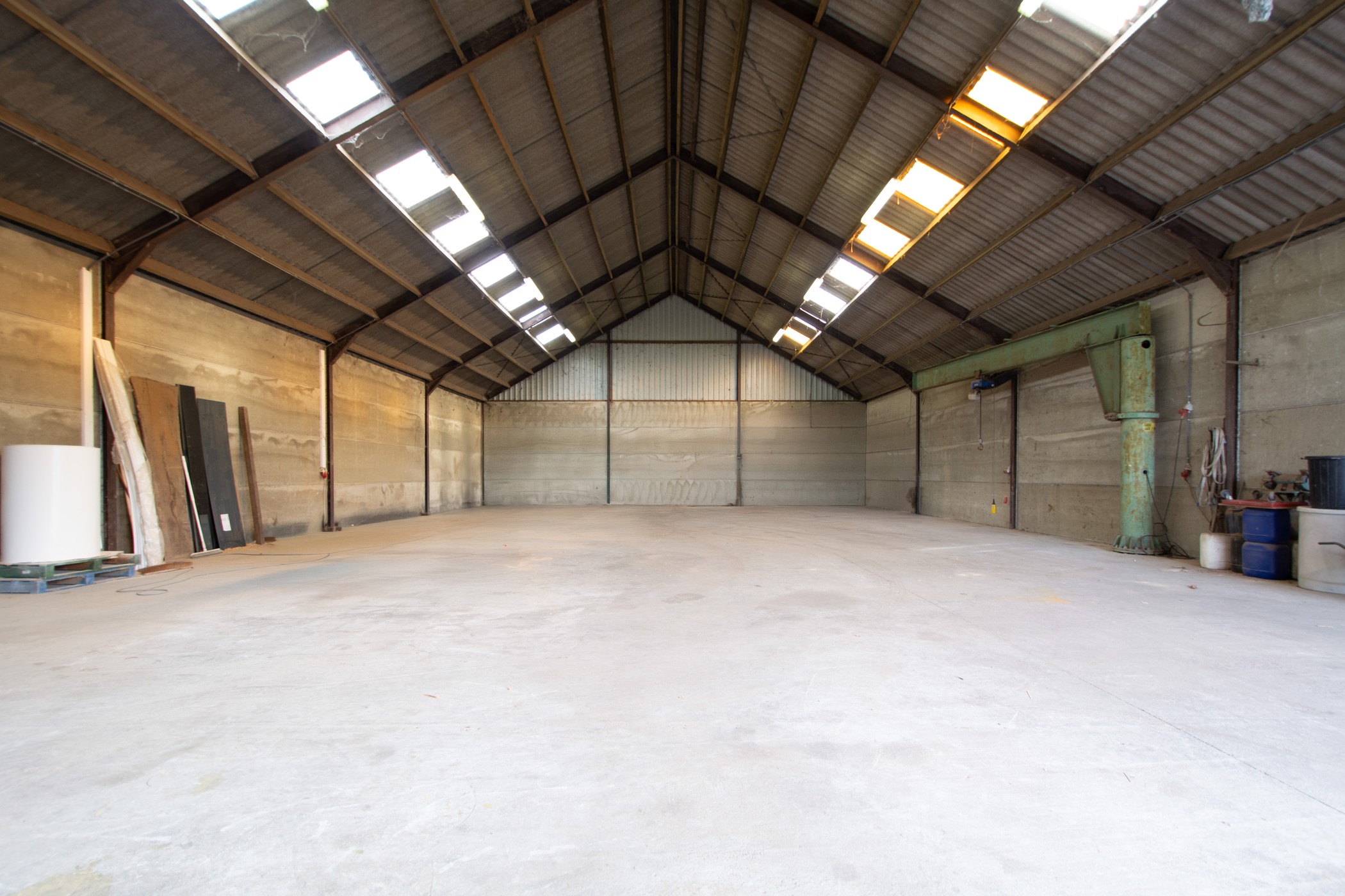 Magazijn van 375m² in Spiere-Helkijn - foto 2