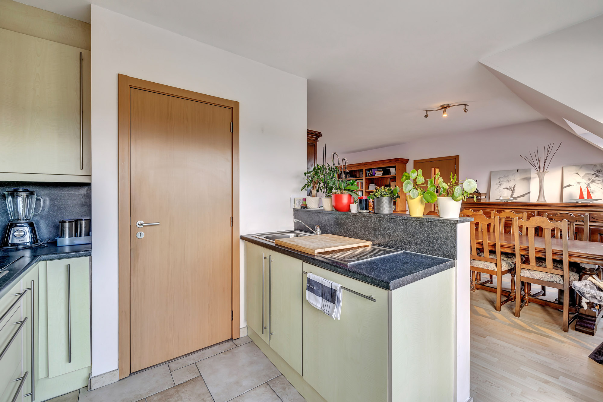 3-slaapkamer appartement met garage te Meerbeke - foto 5