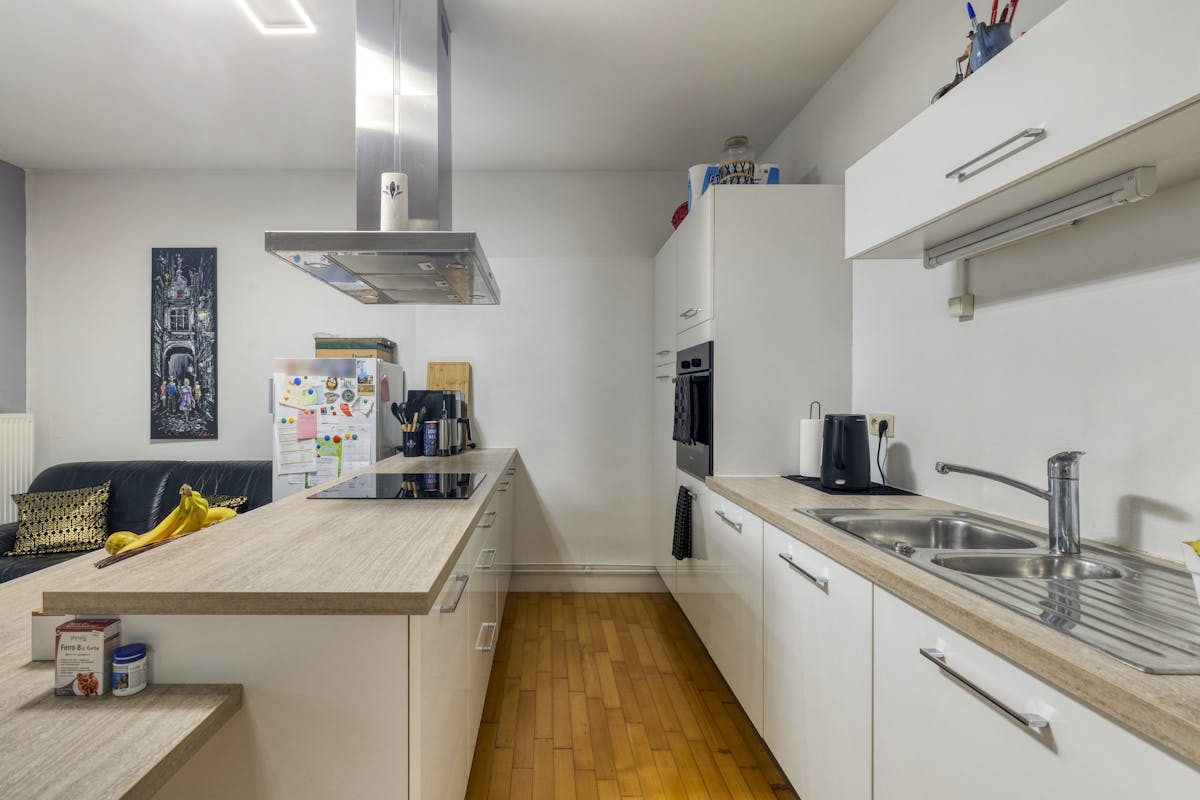 House with single-storey practice or office space - photo 5